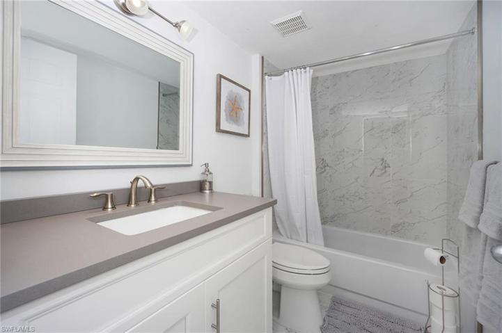 285  Naples Cove  DR, Naples, FL 34110