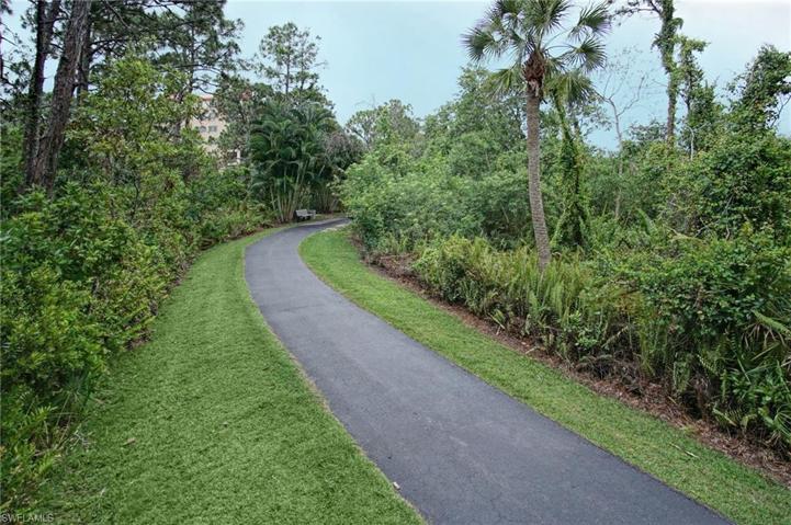285  Naples Cove  DR, Naples, FL 34110