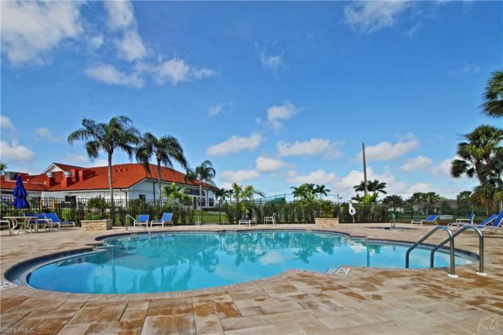 Royal Wood Community Pool