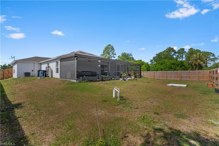 2706 9th St Sw, Lehigh Acres, Florida 33976