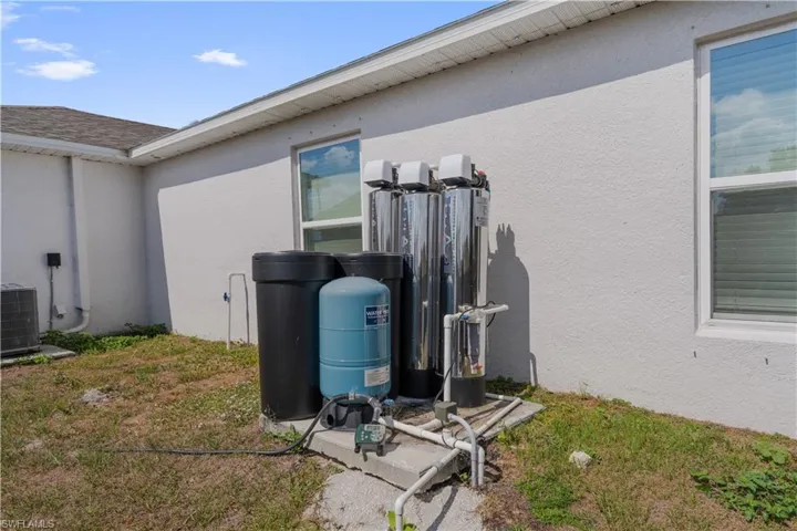 2706 9th St Sw, Lehigh Acres, Florida 33976
