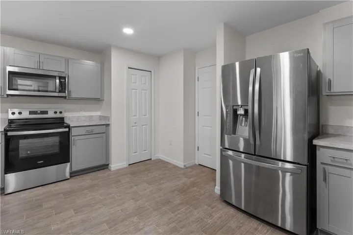 2706 9th St Sw, Lehigh Acres, Florida 33976