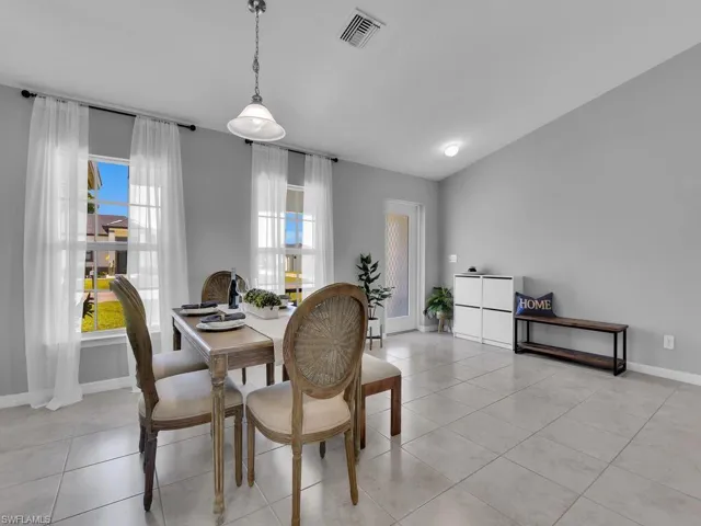 1101 NE 10th  ST, Cape Coral, FL 33909