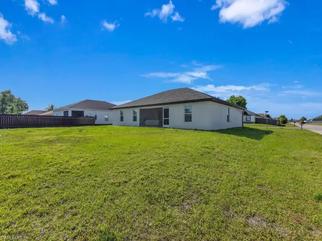 1101 NE 10th  ST, Cape Coral, FL 33909