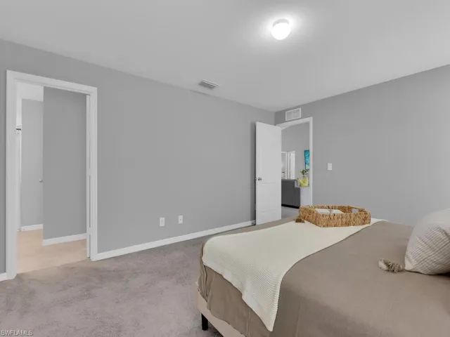 1101 NE 10th  ST, Cape Coral, FL 33909
