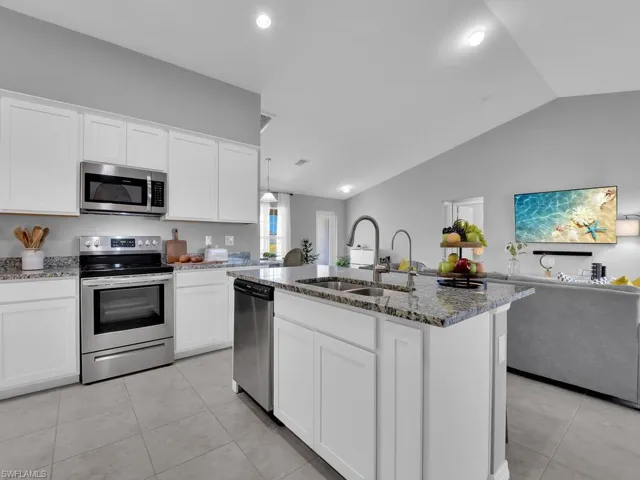1101 NE 10th  ST, Cape Coral, FL 33909