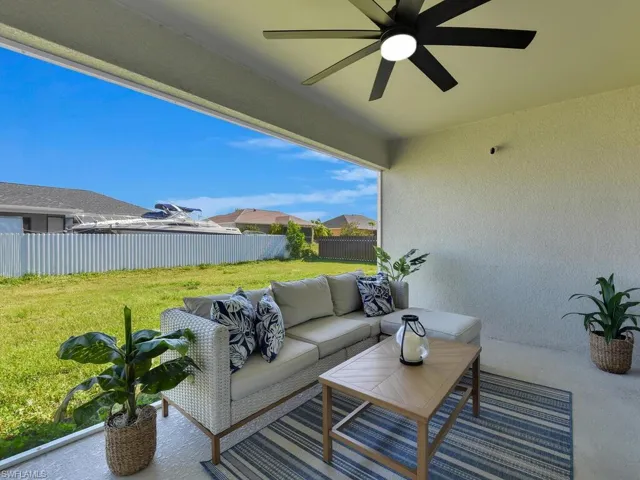 1101 NE 10th  ST, Cape Coral, FL 33909