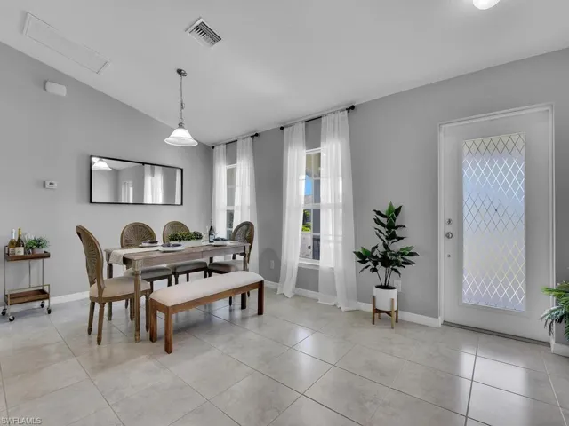 1101 NE 10th  ST, Cape Coral, FL 33909