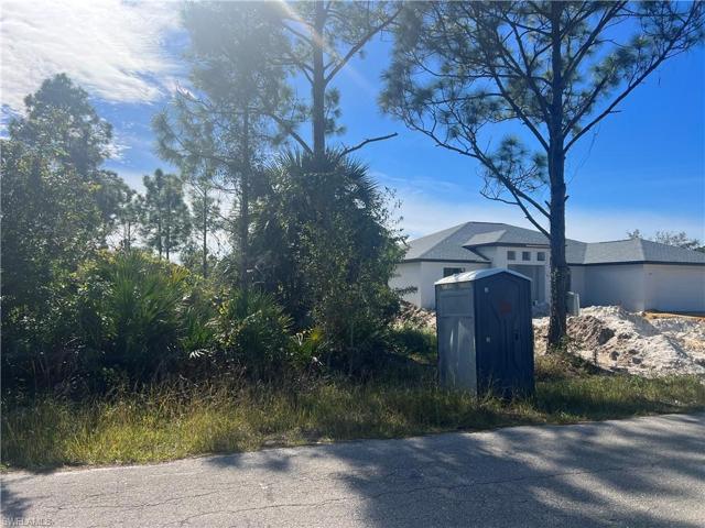3215 31st ST W, LEHIGH ACRES FL 33971