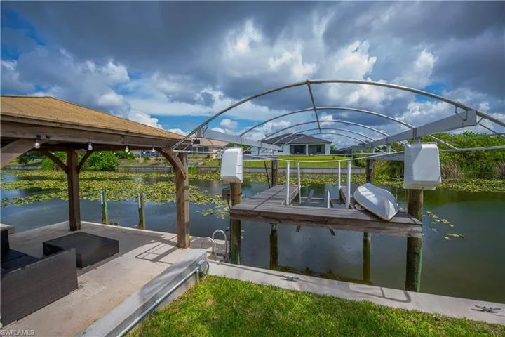 201 Ne 17th Ter, Cape Coral, Florida 33909