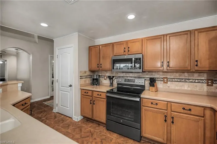 201 Ne 17th Ter, Cape Coral, Florida 33909