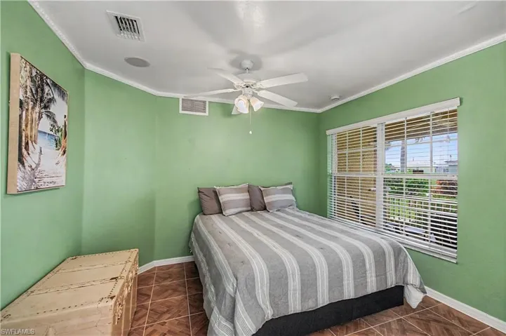 201 Ne 17th Ter, Cape Coral, Florida 33909