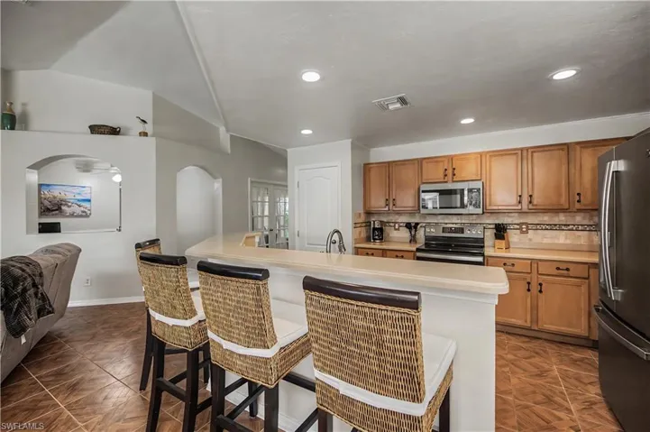 201 Ne 17th Ter, Cape Coral, Florida 33909