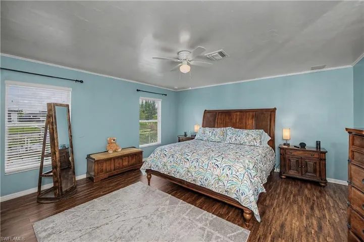 201 Ne 17th Ter, Cape Coral, Florida 33909