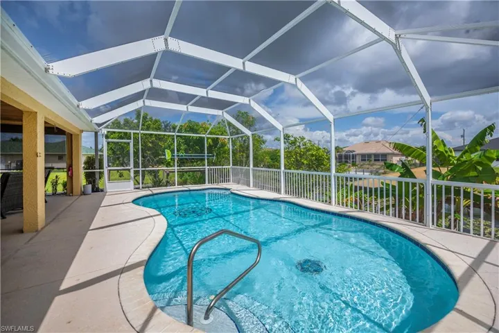 201 Ne 17th Ter, Cape Coral, Florida 33909
