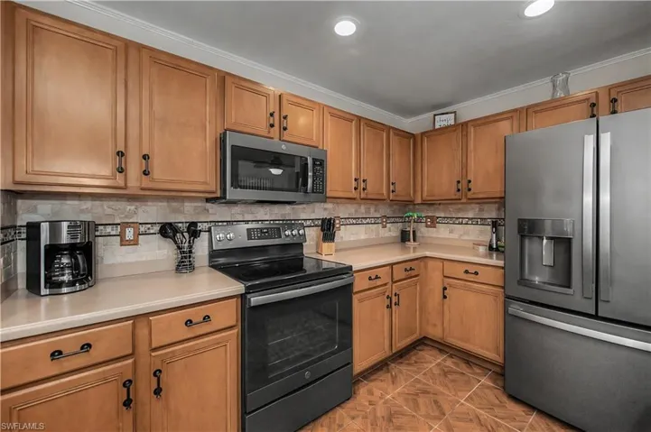 201 Ne 17th Ter, Cape Coral, Florida 33909