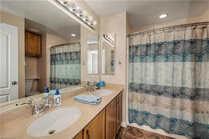 201 Ne 17th Ter, Cape Coral, Florida 33909