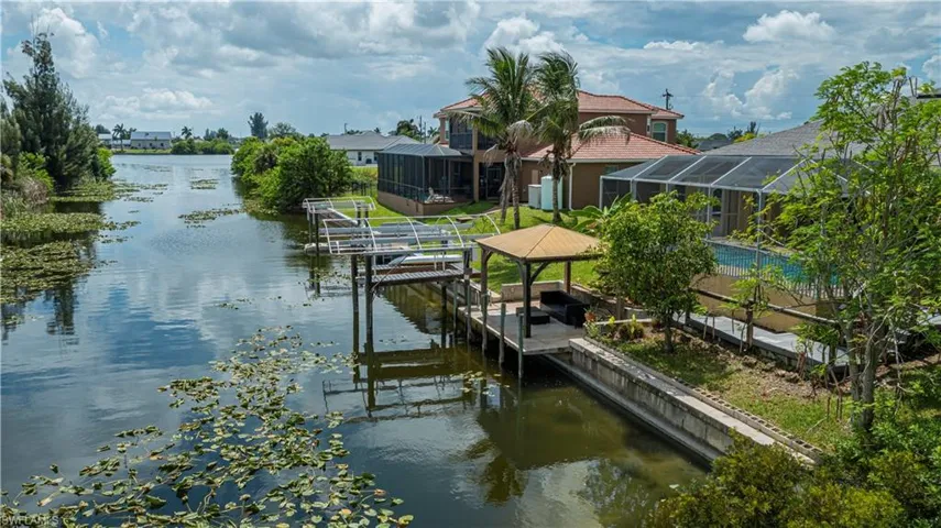 201 Ne 17th Ter, Cape Coral, Florida 33909