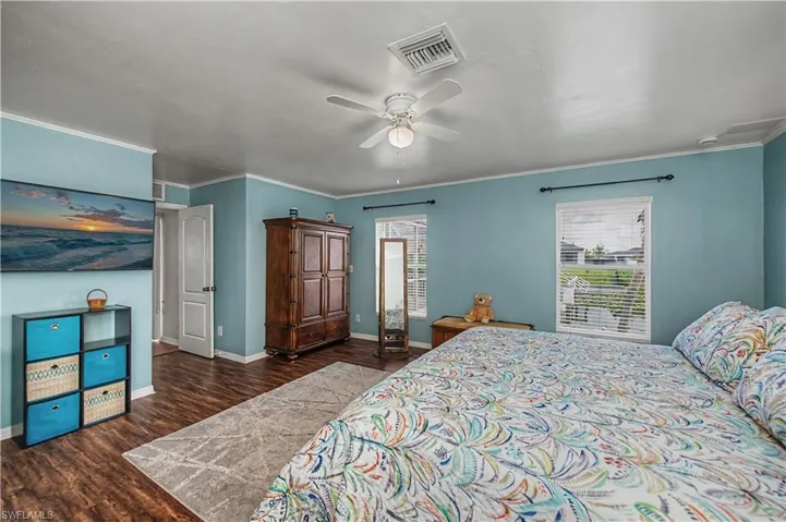 201 Ne 17th Ter, Cape Coral, Florida 33909