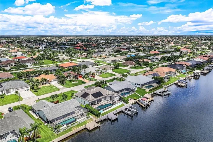 5321 Sw 20th Pl, Cape Coral, Florida 33914