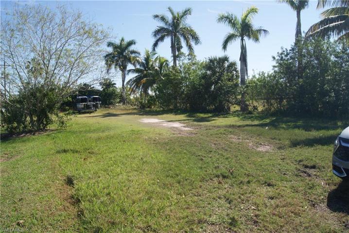 SURROUNDED BY ESTABLISHED HOMES AND NEW CONSTRUCTION