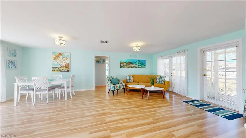 2715  Kamal  PKWY, Cape Coral, FL 33904