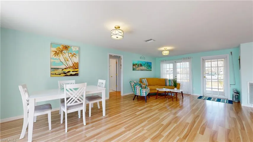 2715  Kamal  PKWY, Cape Coral, FL 33904