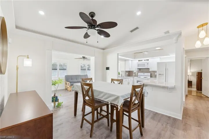 4021 Sw 15th Pl, Cape Coral Fl 33914