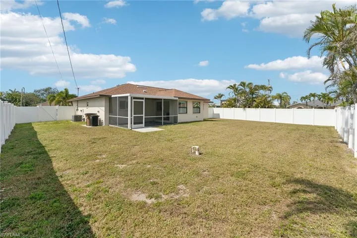 4021 Sw 15th Pl, Cape Coral Fl 33914