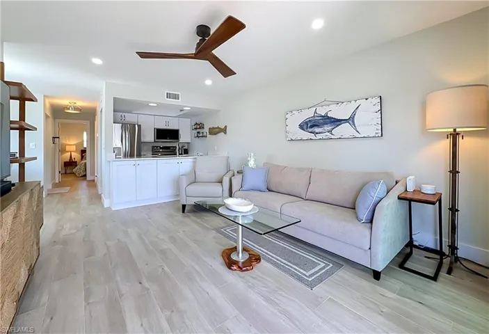 200 Lenell Rd 117, Fort Myers Beach, Florida 33931