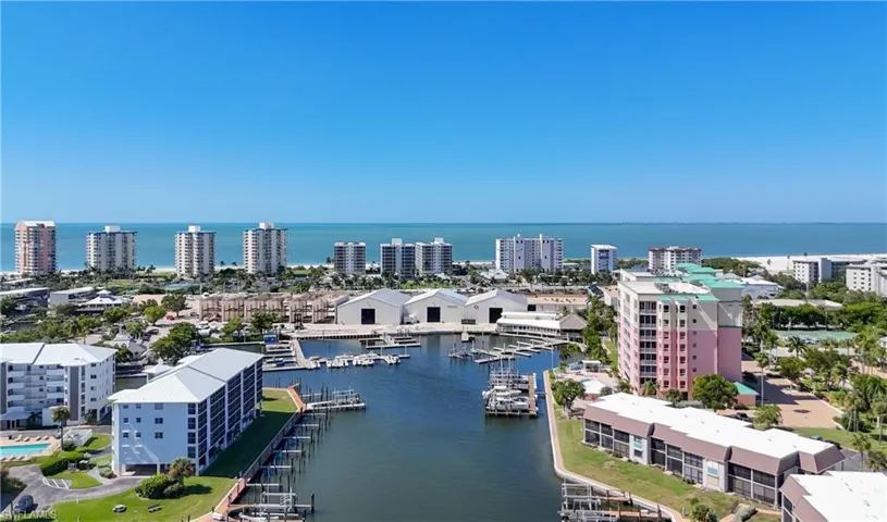 200 Lenell Rd 117, Fort Myers Beach, Florida 33931