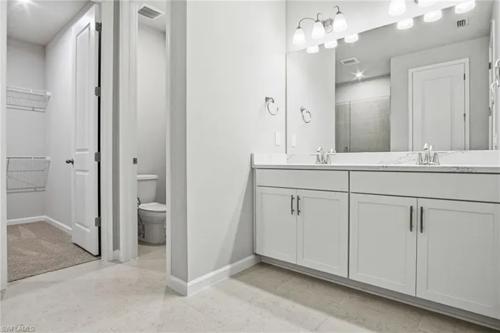 4596 Arboretum Cir 202, Naples, Florida 34112