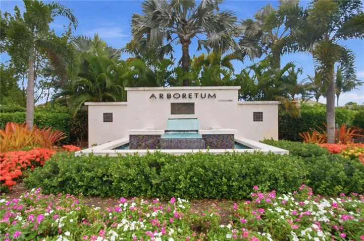 4596 Arboretum Cir 202, Naples, Florida 34112