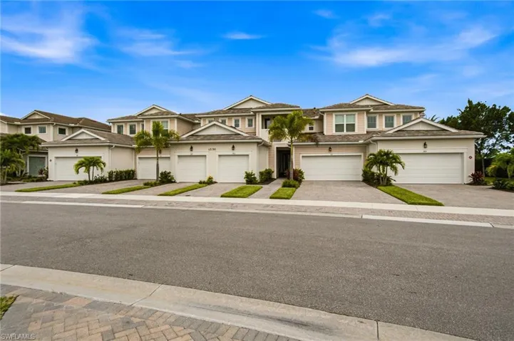 4596 Arboretum Cir 202, Naples, Florida 34112