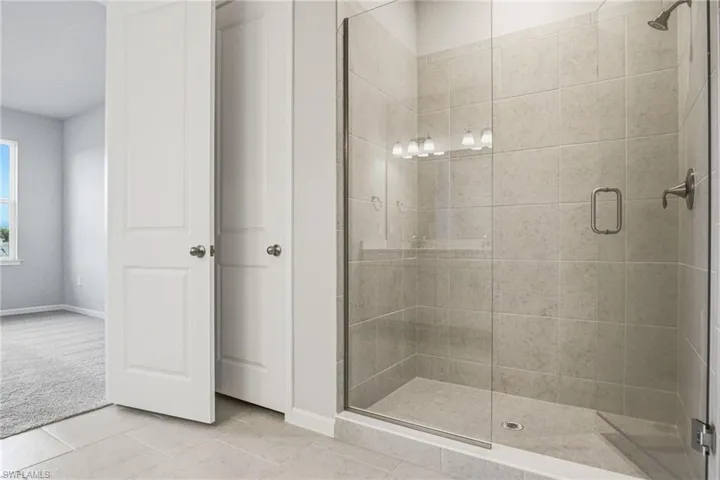 4596 Arboretum Cir 202, Naples, Florida 34112