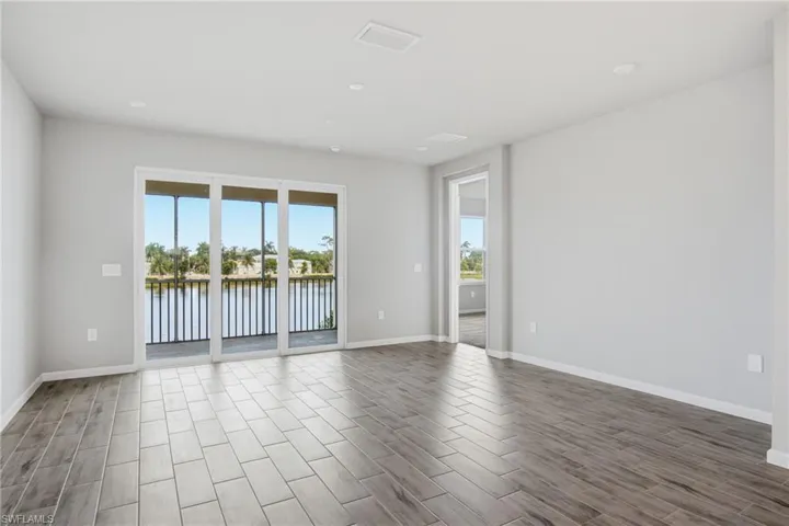 4596 Arboretum Cir 202, Naples, Florida 34112