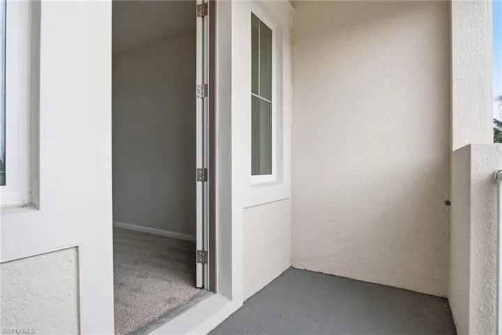 4596 Arboretum Cir 202, Naples, Florida 34112