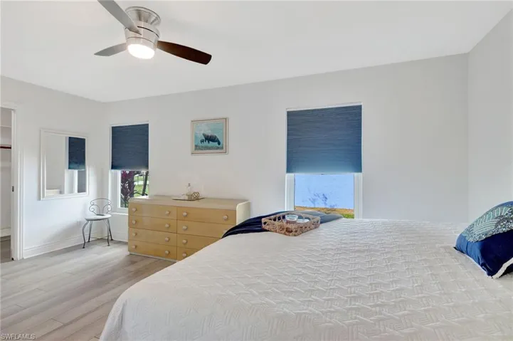 1903 SE 15th  ST, Cape Coral, FL 33990