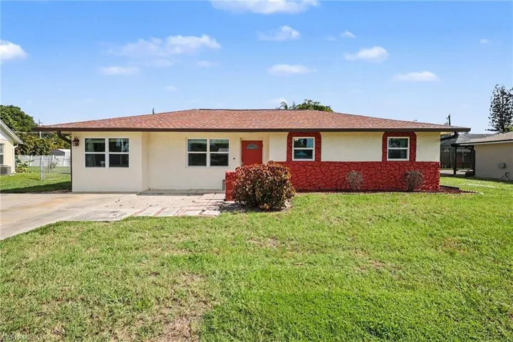 5411 Loyola Ln, Fort Myers, Florida 33908