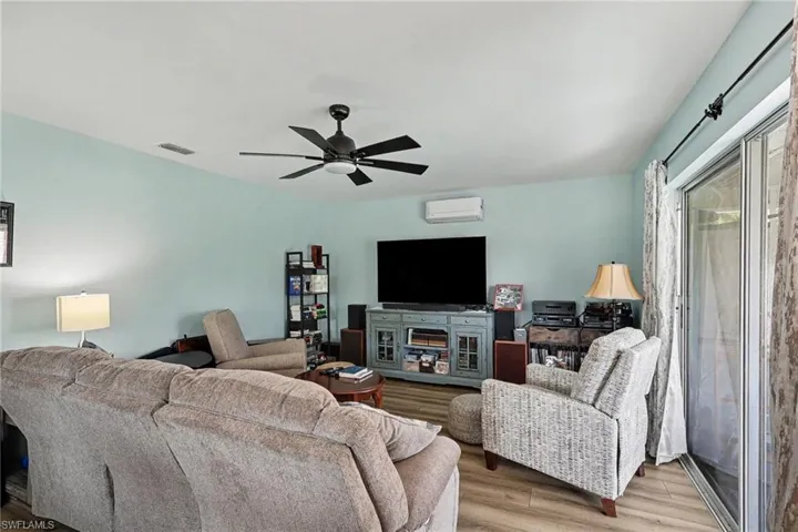 5411 Loyola Ln, Fort Myers, Florida 33908