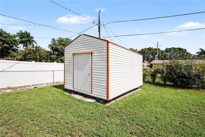 5411 Loyola Ln, Fort Myers, Florida 33908