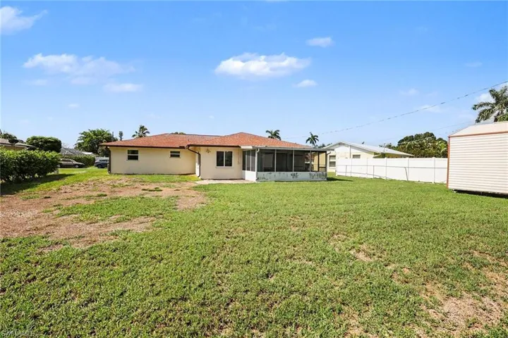 5411 Loyola Ln, Fort Myers, Florida 33908