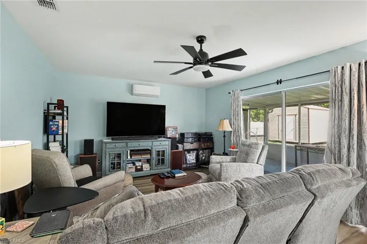 5411 Loyola Ln, Fort Myers, Florida 33908