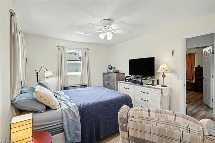 5411 Loyola Ln, Fort Myers, Florida 33908