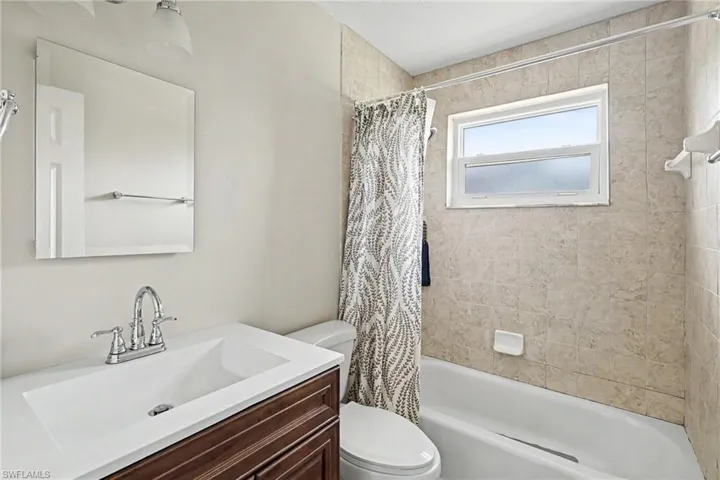 5411 Loyola Ln, Fort Myers, Florida 33908
