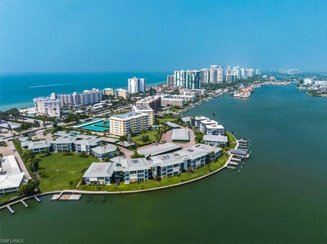 Steps from the beach directly on Moorings Bay