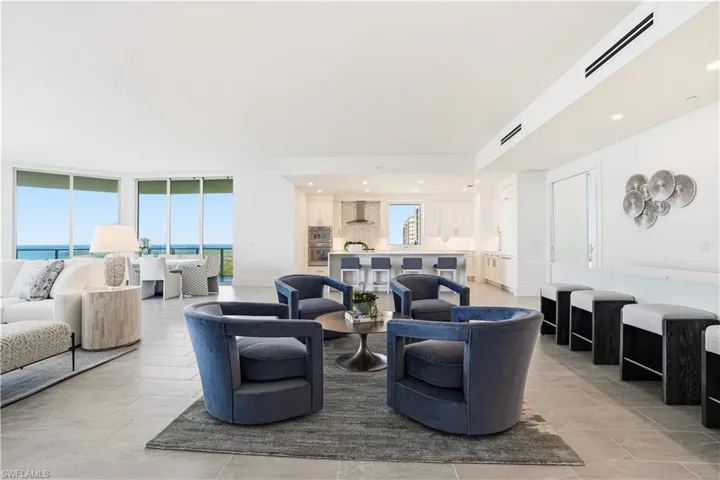 While the chef preps, guests will enjoy a cocktail.