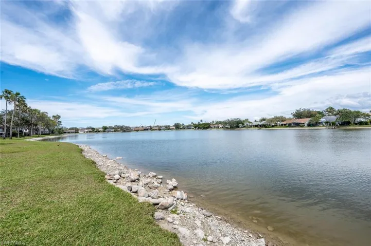 6624  Ilex  CIR, Naples, FL 34109