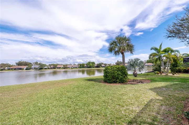 6624  Ilex  CIR, Naples, FL 34109