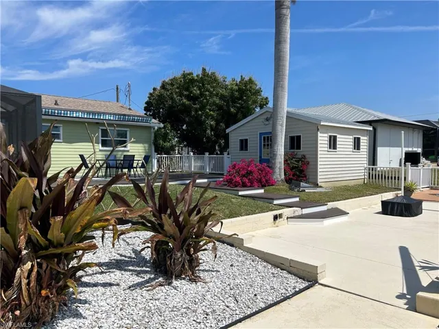 3663  Bayview  AVE, St. James City, FL 33956